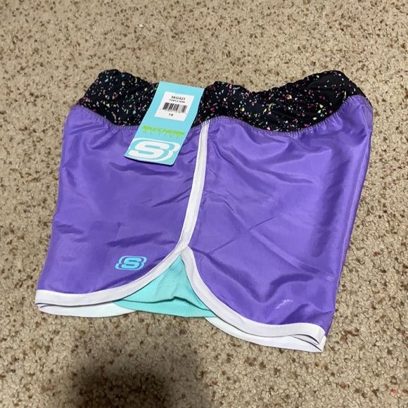 Skechers shorts - Picture 3 of 3